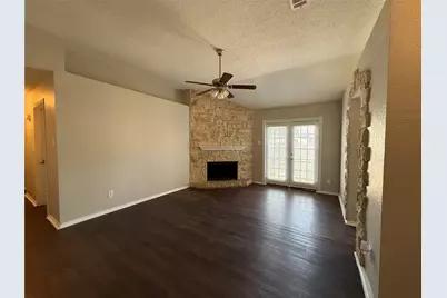10206 Shayna Drive, Dallas, TX 75217 - Photo 2