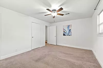 403 E Huitt Lane, Euless, TX 76040 - Photo 12