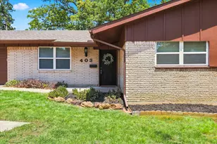403 E Huitt Ln, Euless, TX 76040 - Photo 2