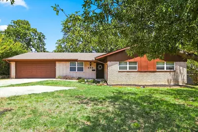 403 E Huitt Lane, Euless, TX 76040 - Photo 1