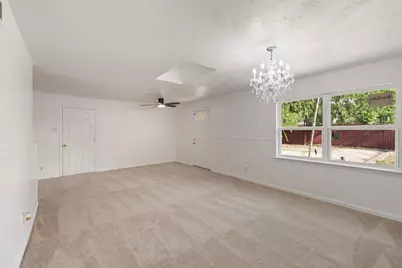13545 Flagstone Lane, Dallas, TX 75240 - Photo 8
