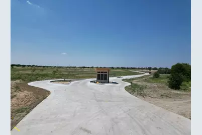 272 Heritage Park Drive, Weatherford, TX 76087 - Photo 8