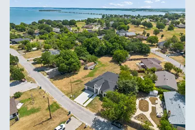 126 Port O Call Court, Runaway Bay, TX 76426 - Photo 36