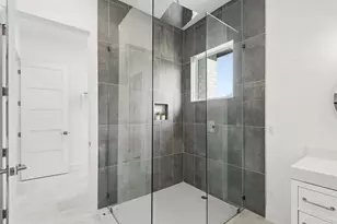 126 Port O Call Ct, Runaway Bay, TX 76426 - Photo 20