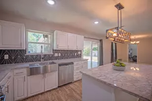 611 S Dallas St, Palmer, TX 75152 - Photo 2