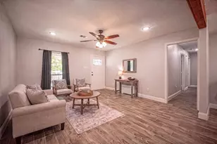 611 S Dallas St, Palmer, TX 75152 - Photo 8