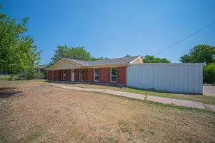 611 S Dallas St, Palmer, TX 75152 - Photo 32