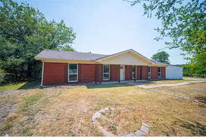 611 S Dallas Street, Palmer, TX 75152 - Photo 2