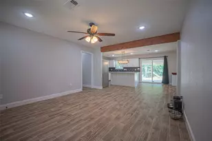 611 S Dallas St, Palmer, TX 75152 - Photo 6