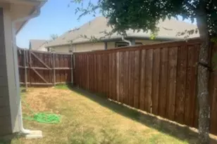 11129 Pond View Ct, Providence Village, TX 76227 - Photo 12