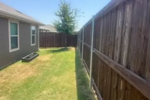 11129 Pond View Ct, Providence Village, TX 76227 - Photo 8