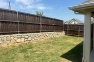 11129 Pond View Ct, Providence Village, TX 76227 - Photo 10