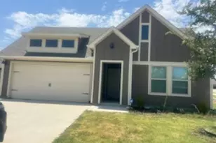 11129 Pond View Ct, Providence Village, TX 76227 - Photo 1