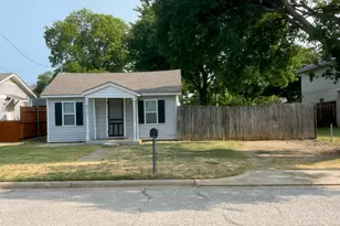 8512 Raymond Ave, White Settlement, TX 76108 - Photo 2