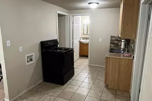8512 Raymond Ave, White Settlement, TX 76108 - Photo 6