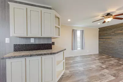 126 Starry Sky Court, Springtown, TX 76082 - Photo 12