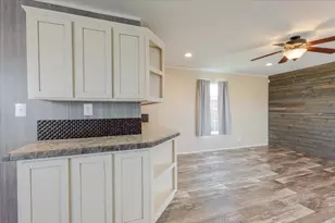 126 Starry Sky Ct, Springtown, TX 76082 - Photo 12