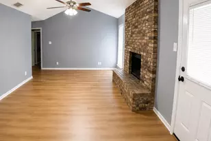 289 Casie Ct, Denton, TX 76207 - Photo 4