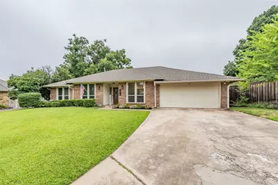 3416 Ainsworth Court, Arlington, TX 76016 - Photo 2