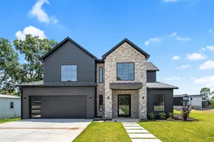 219 Autumn Wood Trail, Gun Barrel City, TX 75156 - Photo 4