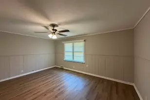6413 Lambeth Ln, Fort Worth, TX 76112 - Photo 16