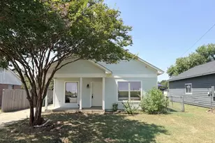 334 Peters St, Waxahachie, TX 75165 - Photo 1