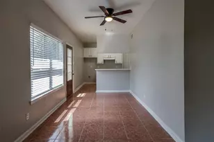334 Peters St, Waxahachie, TX 75165 - Photo 8