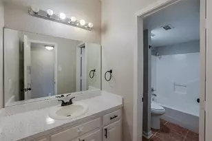 334 Peters St, Waxahachie, TX 75165 - Photo 16