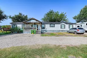 138 Tanners Farm Rd, Ferris, TX 75125 - Photo 1