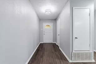 140 Towne W Dr, Lorena, TX 76655 - Photo 2