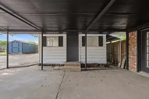 140 Towne W Dr, Lorena, TX 76655 - Photo 32