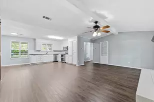 140 Towne W Dr, Lorena, TX 76655 - Photo 6
