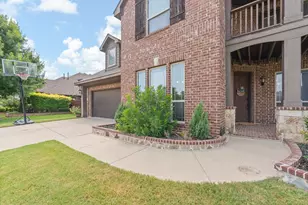 1112 Cardinal Ridge Rd, Burleson, TX 76028 - Photo 4