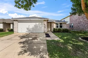 9121 Riding Stable Ln, Fort Worth, TX 76123 - Photo 2