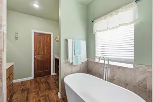 7200 Courtney Dr, Azle, TX 76020 - Photo 8