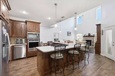7200 Courtney Drive, Azle, TX 76020 - Photo 6