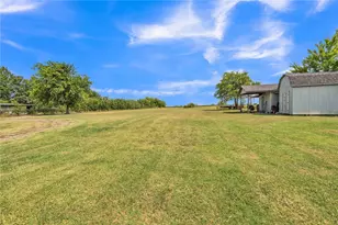 5156 County Rd 304, Grandview, TX 76050 - Photo 30