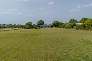 5156 County Rd 304, Grandview, TX 76050 - Photo 6