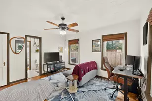 1732 S Edgefield Ave, Dallas, TX 75224 - Photo 12