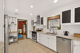 1732 S Edgefield Ave, Dallas, TX 75224 - Photo 6