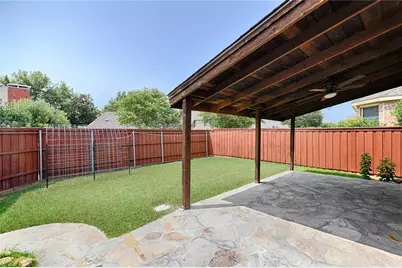 9718 Wolf Creek Drive, Irving, TX 75063 - Photo 28