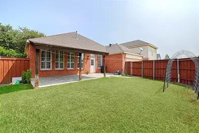 9718 Wolf Creek Drive, Irving, TX 75063 - Photo 30