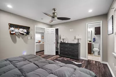 1417 Hill Street, Grapevine, TX 76051 - Photo 18