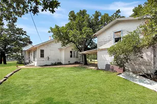 1012 W 12th St, Cisco, TX 76437 - Photo 2