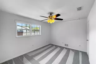 9314 Livenshire Dr, Dallas, TX 75238 - Photo 16