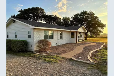 325 Grassy Way, Elm Mott, TX 76640 - Photo 2
