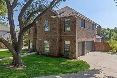 2601 Kimberly Drive, Grapevine, TX 76051 - Photo 2