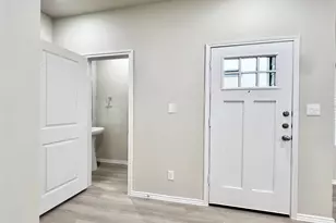 3501 E Renfro St, Burleson, TX 76028 - Photo 10