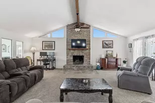 3904 Winding Way, Granbury, TX 76049 - Photo 8