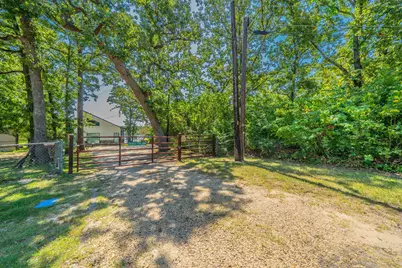 136 Deer Park Loop, Mabank, TX 75156 - Photo 10